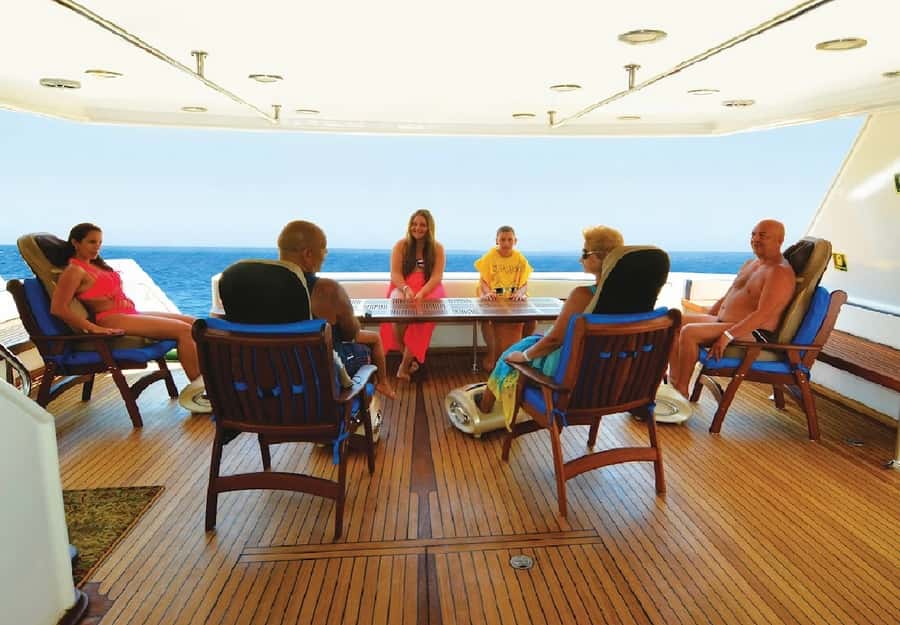 Cairo to Red Sea: VIP Yacht Cruise, Snorkeling & Lunch - Getting from Cairo to Dome Marina