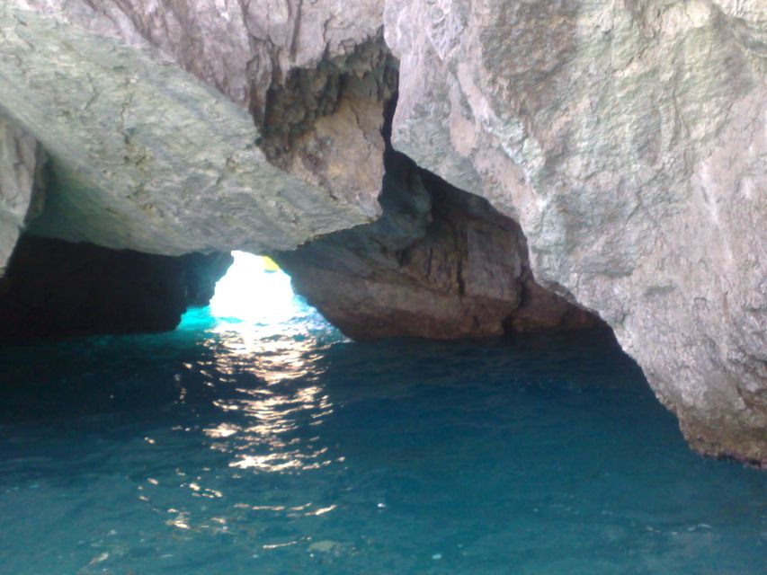 Capri: Private Island Boat Tour with Snorkeling and Swimming - Key points to know before booking