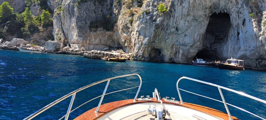 Capri: Private Island Boat Tour with Snorkeling and Swimming - The Green, White, and Red Grottoes