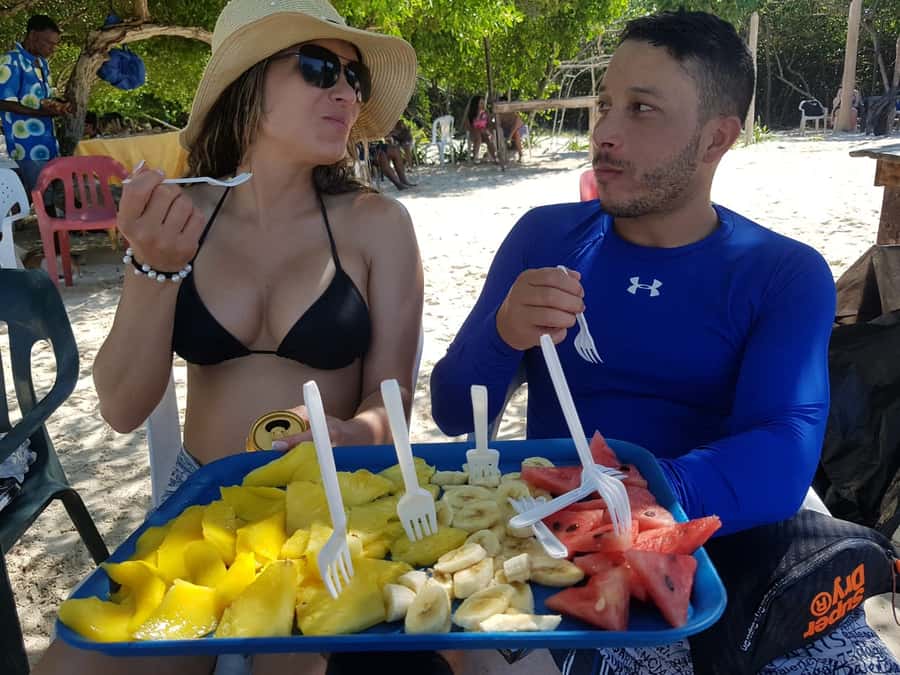Cartagena: 5-Island Trip by Boat with Lunch and Snorkeling - Rosario Islands by speedboat