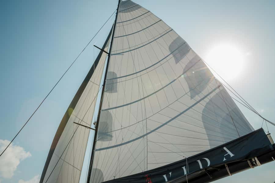 Cartagena: Rosario Islands Catamaran with Lunch and Snorkel - The return ride, music, and comfort