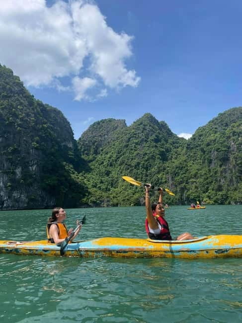 CAT BA: LAN HA & HALONG BAY – KAYAK, BIKE, LUNCH, SNORKEL - Guides, group size, and the practical feel