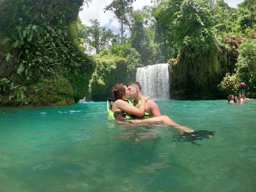 Cebu: Moalboal Sardines Run Snorkel & Kawasan Canyoneering - A short lunch stop in Badian