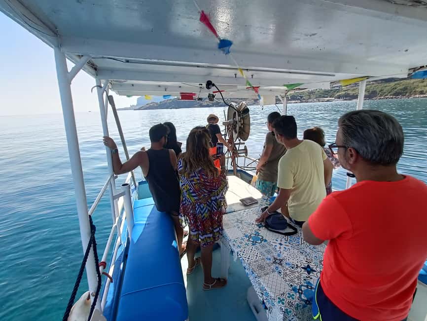 Cefalù: boat trip with fishing, coastal tour, snorkeling, and lunch on board - Lunch cooked on the fishing boat