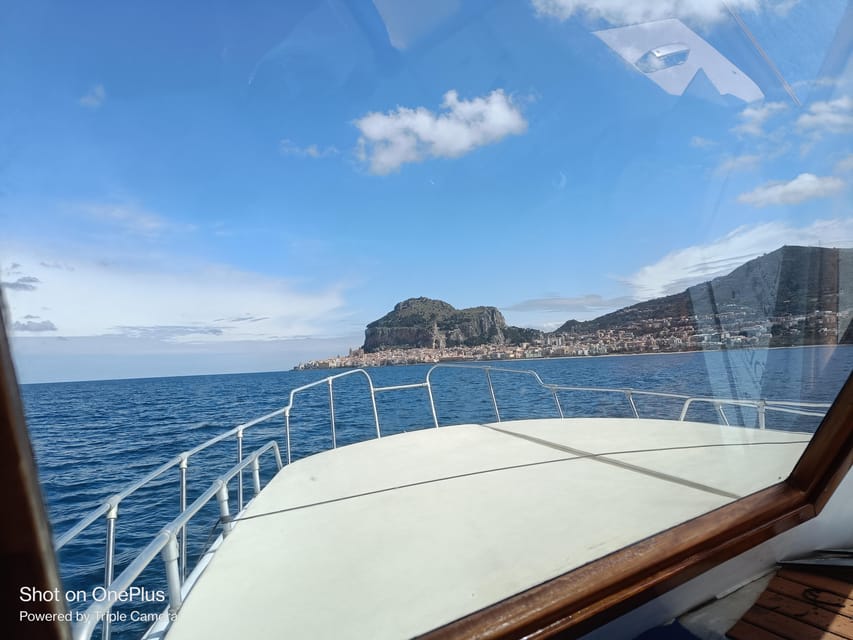 Cefalù: Mini Yacht with Snorkel Stops, Caves and Aperitif - Swimming comfort and the boat ladder
