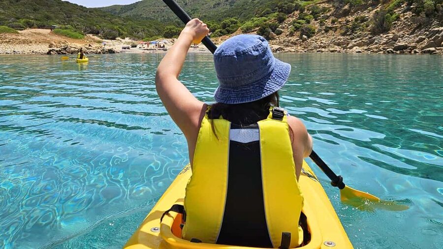 Chia: kayak tour to Tuerredda with snorkeling - Who should book this trip
