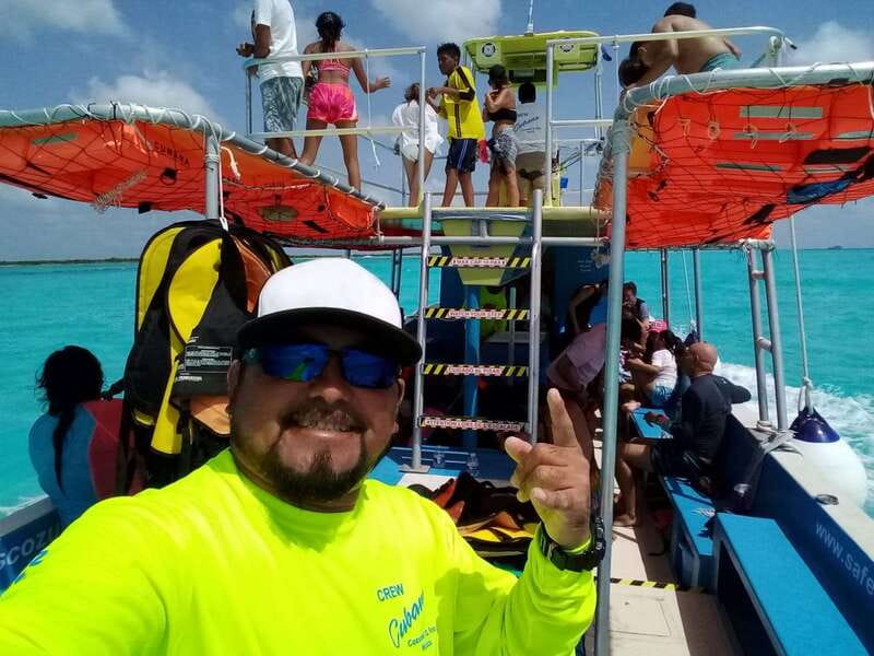 Cozumel: VIP Glass Bottom Boat & Snorkeling 3 Reefs Tour - Crew support is the tour’s strongest feature