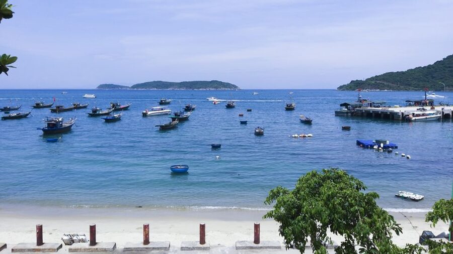 Da Nang/Hoi An: Cham Islands Snorkeling by High-Speed Boat - Guides, timing, and the feel of the day