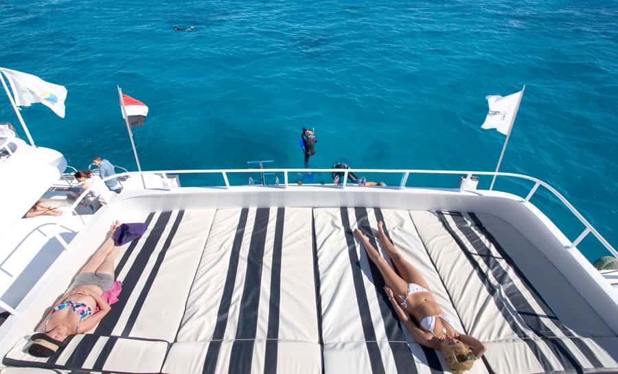 Dahab: luxury Snorkeling cruise with buffet lunch - What this Dahab cruise is really like