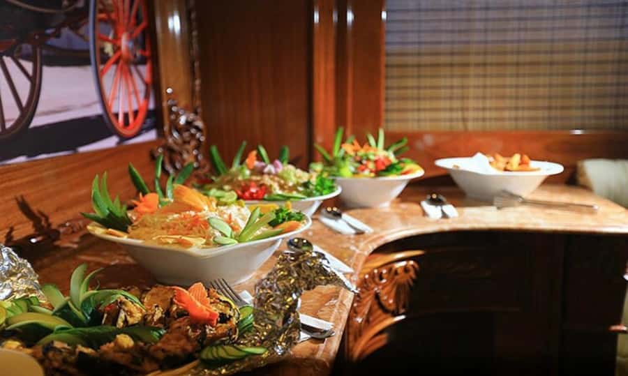 Dahab: luxury Snorkeling cruise with buffet lunch - Is this really a luxury cruise?