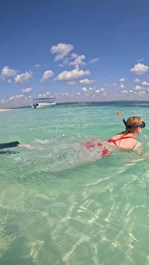 DAR ES SALAAM:BONGOYO ISLAND SNORKELING TOUR & BEACH ESCAPE - Six hours to shape your own island day