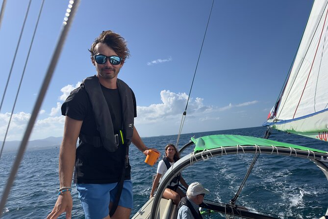Day Lagoon 100% Sailing stops Snorkelling Paddle - A hands-on sailing day in the Grand Cul-de-Sac Marin