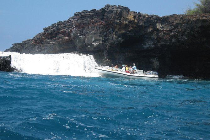 Deluxe Morning Snorkeling Adventure - Sea caves, lava tubes, and the Kona coast