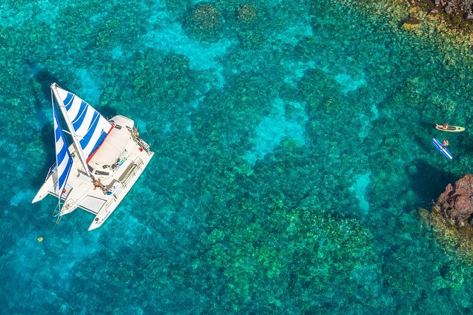 Deluxe Sail & Snorkel to the Captain Cook Monument - Captain Cook Monument and the historic bay