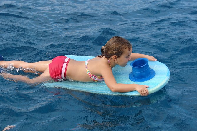 Deluxe Snorkel & Dolphin Watch Aboard a Luxury Catamaran from Kailua-Kona - Should you book the Deluxe Snorkel and Dolphin Watch?