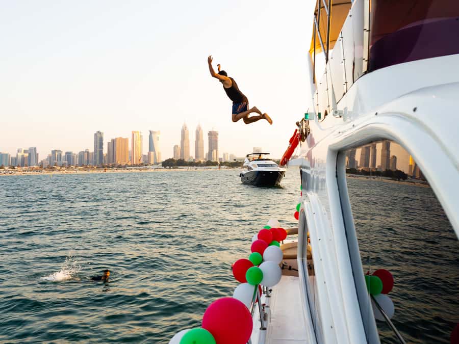 Dubai: Yacht Cruise with Swimming, Snorkeling and BBQ Lunch - Who will enjoy this yacht trip most