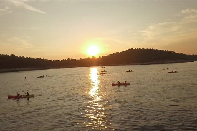 Dubrovnik: Sunset Kayaking & Snorkeling with water &wine - Around Lokrum without an island visit