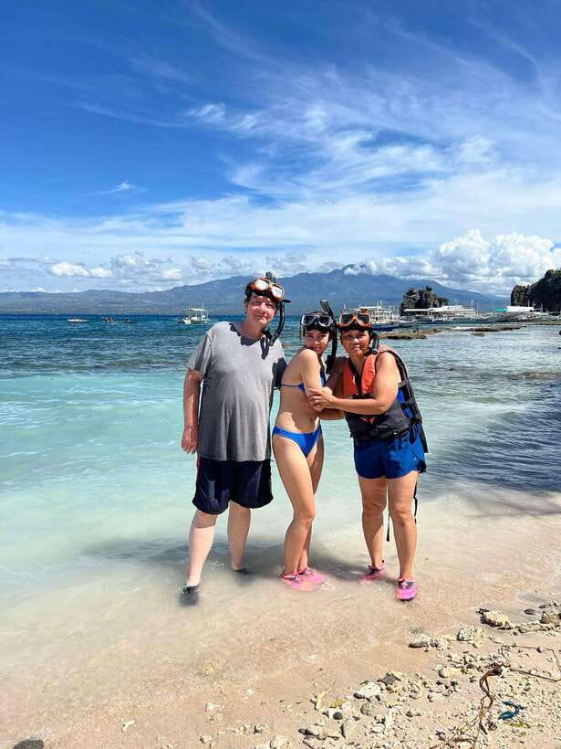 Dumaguete Apo Island Snorkel with turtle Tour - Snorkeling at the Turtle Spot and Coral Garden
