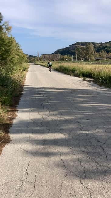E-Bike Scala dei Turchi: Food tasting, villages, snorkeling, nature reserve - Angelo’s guiding style and the value of four people