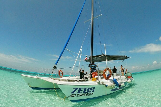 El Cielo Cozumel Snorkeling trip by Catamaran - El Cielo and El Cielito, sandbar water with starfish