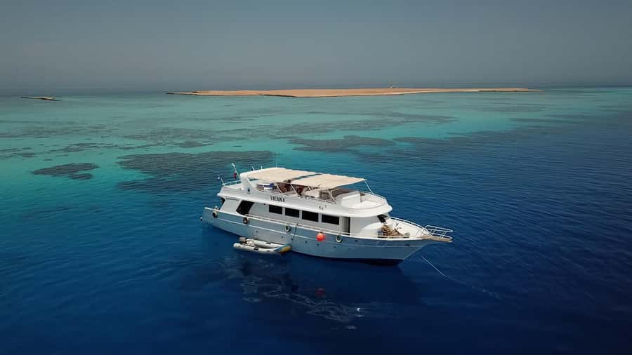 El Gouna: Red Sea Snorkeling Adventure with Transfers - Second reef: more time for the water