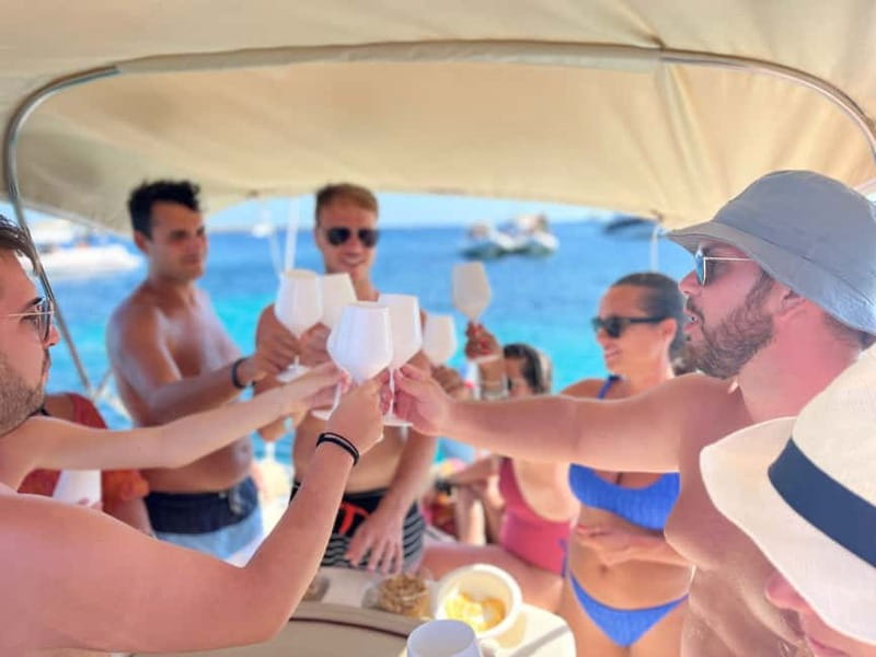 Favignana and Levanzo Island: Swim, Snorkeling and Lunch - Cala Rossa: a striking first swim