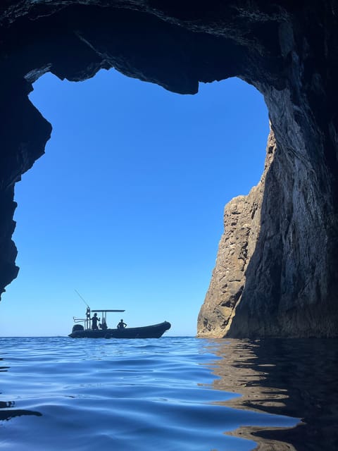 Fornells : Boat Trip to coves & beaches with snorkeling - A Small Boat With a Useful Detail to Confirm