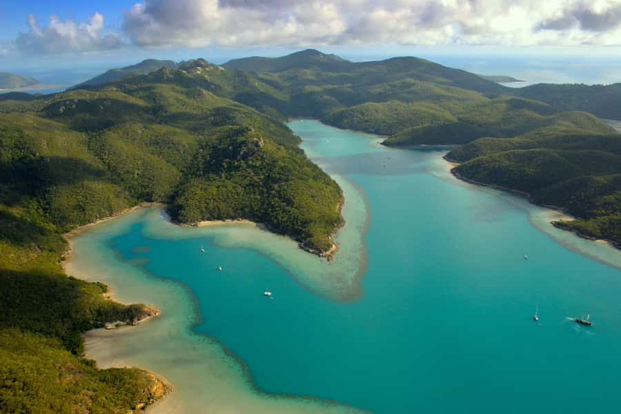 From Airlie Beach: Hook Island Cultural Tour, Sail & Snorkel - Morning pickup and the first sail