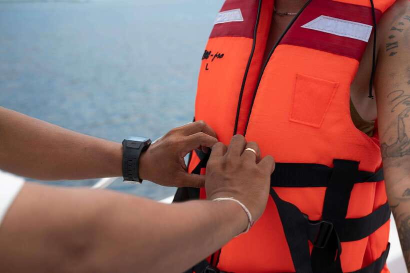 From Bali : Snorkeling & Nusa Penida Island Tour with Lunch - Broken Beach and Angel’s Billabong close together