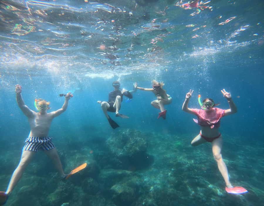 From Ceningan: Snorkeling with Manta Rays & Land Tour - Kelingking, Broken Beach, and Angel’s Billabong
