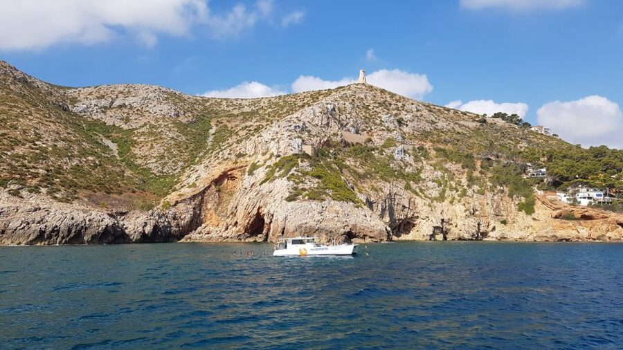 From Denia or Javea: 3 Cape Boat Excursion with Snorkeling - Boat size, comfort, and the family question