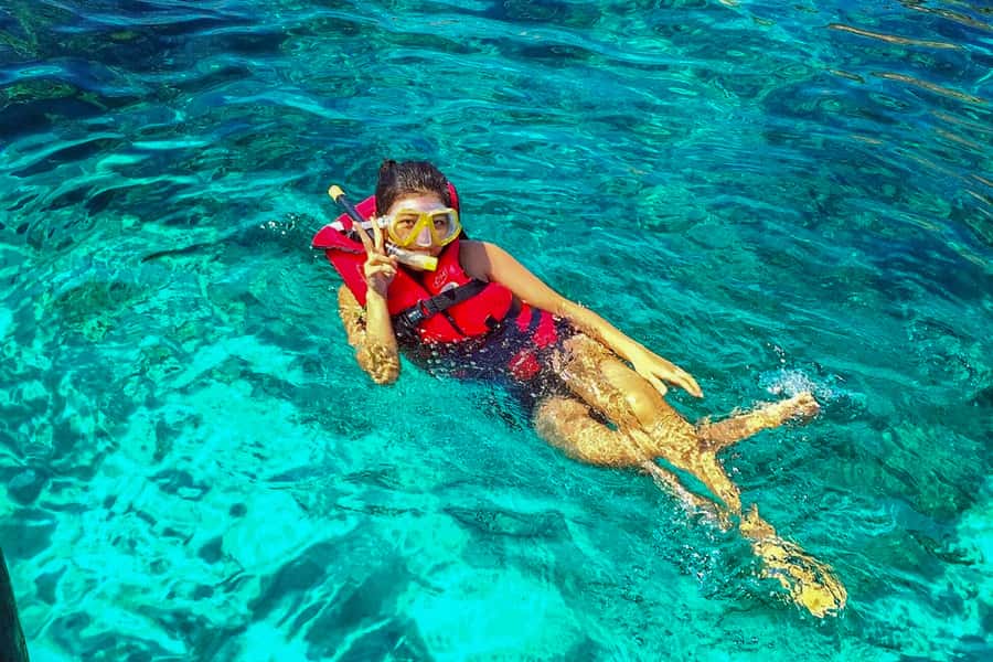 From Dubai: Snorkeling Trip to Dibba Al-Fujairah - Getting ready at the water center