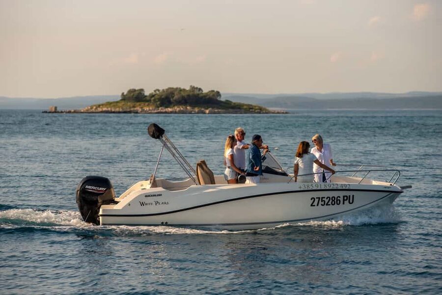 From Fazana: Dolphin watching and snorkeling in Blue Cave - Key points at a glance