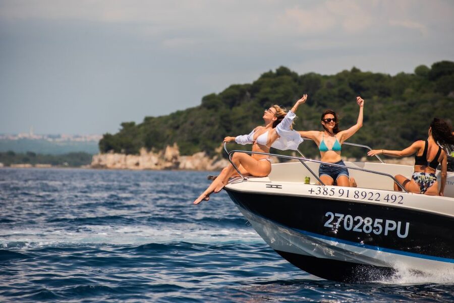 From Fažana: snorkeling at sea cave and Brijuni Island - What this Fažana speedboat tour is really like