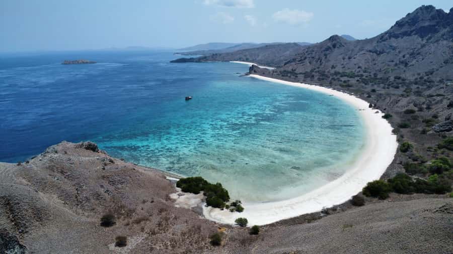 From Labuan Bajo Explore komodo island & Snorkeling - Boat time, timing, and comfort
