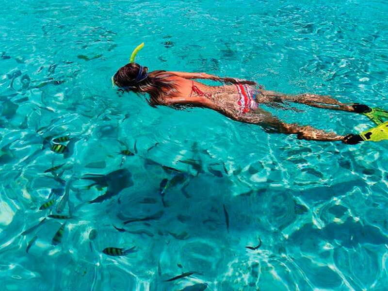 From Loreto: Snorkeling Catamaran Cruise - Reaching the snorkeling bay