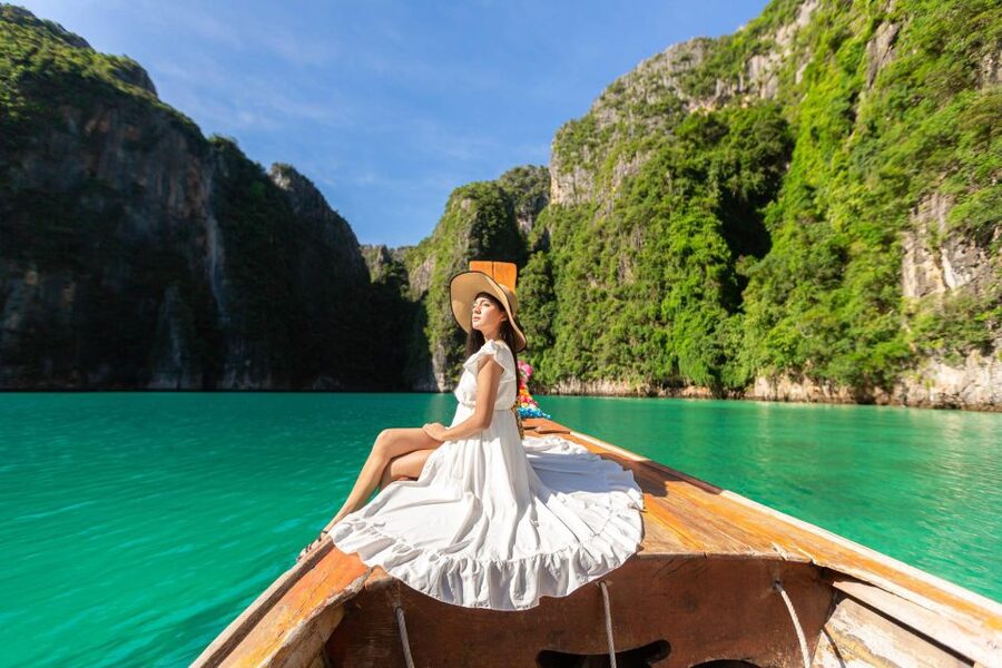 From Phi Phi: Half-Day Longtail Boat Tour with Snorkeling - Snorkeling is where the low price earns its keep