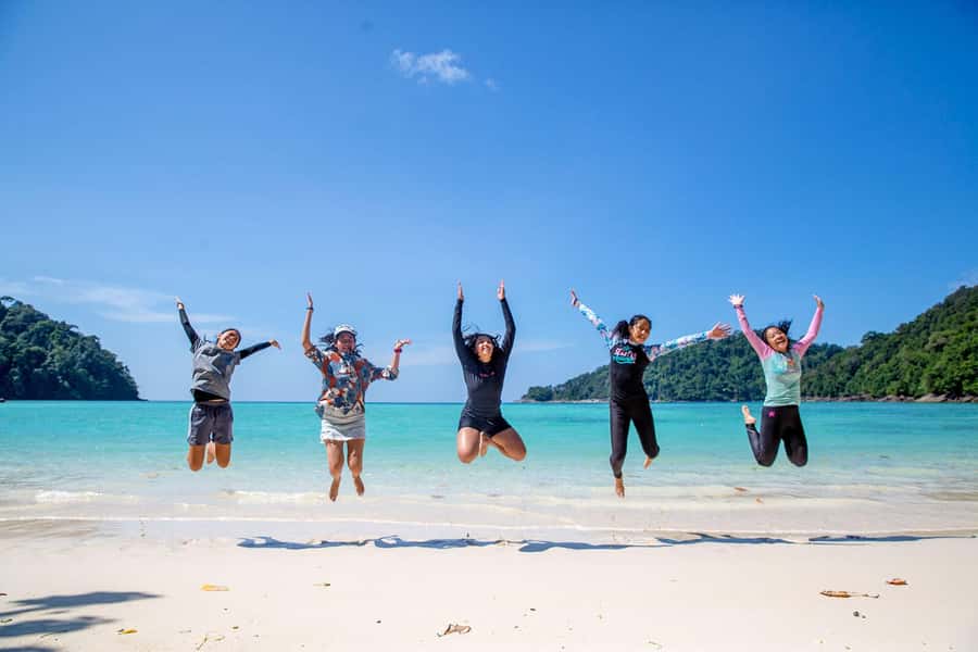 From Phuket: Surin Islands Snorkeling Trip - The return boat and the final ride to Phuket