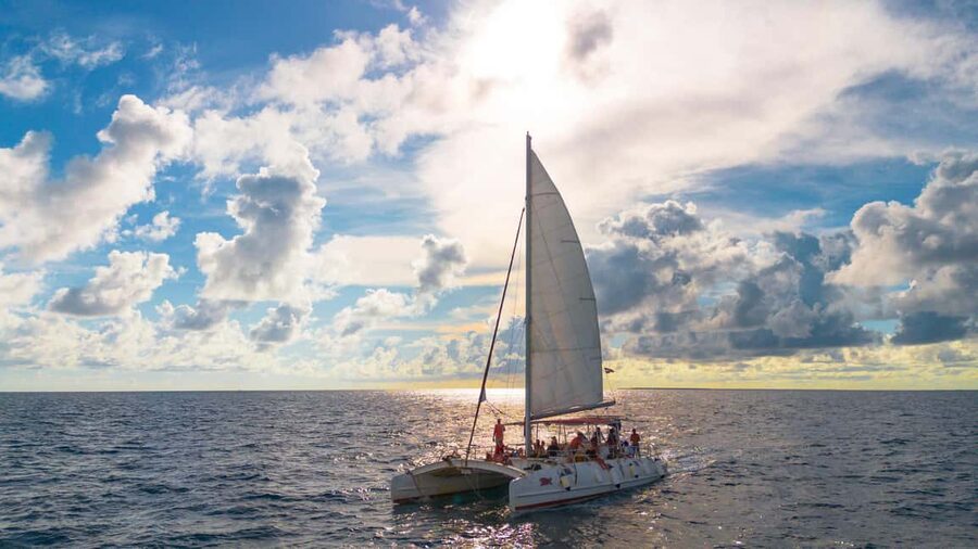 From Punta Cana: Catalina Island Swim, Sail & Snorkel - Four hours beside Catalina Island’s white beach