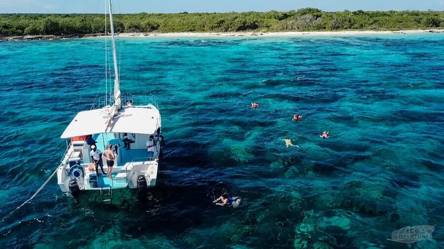 From Punta Cana: Catalina Snorkeling & Altos de Chavon Tour - Catalina Island beach time and Dominican lunch