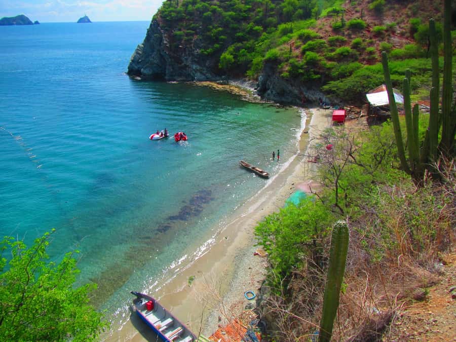 From Santa Marta: Sisiguaca Beach Hike with Snorkeling - The short ride from Santa Marta to Taganga