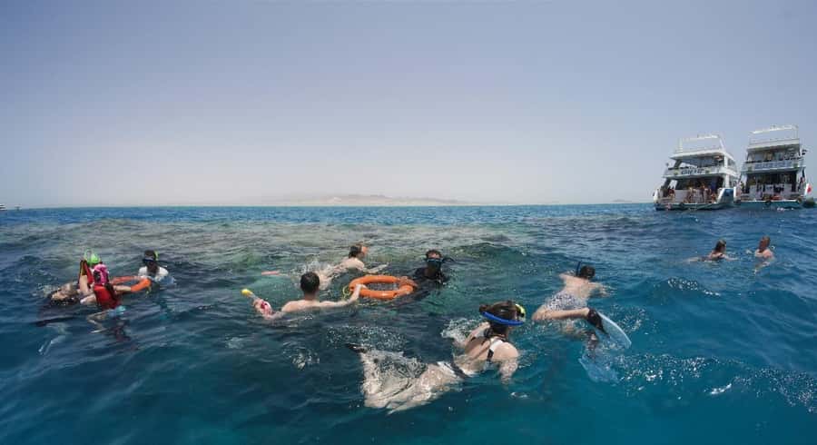 From Sharm: Half day Snorkeling Trip with Lunch - Boat comfort and time at sea