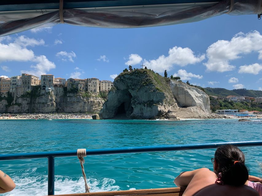 From Tropea: Capo Vaticano boat tour with snorkel & aperitif - Grotticelle Bay and the first swim
