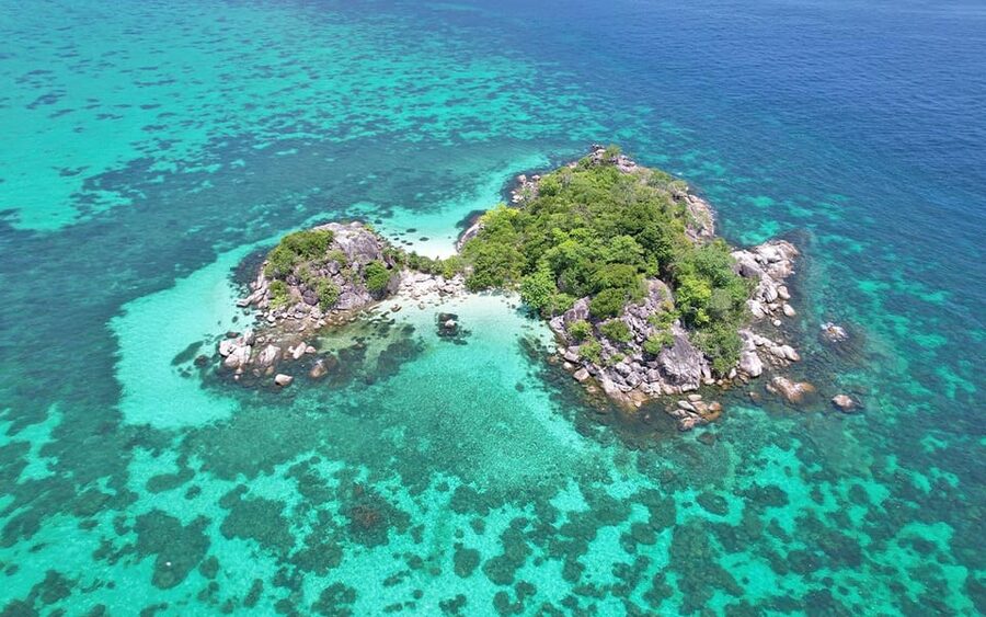 Full-Day Koh Lipe 5 points Snorkeling (East Zone) with Lunch - Adang Island brings lunch and a longer break