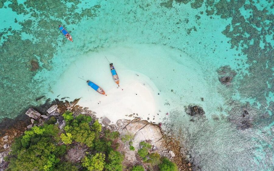 Full-Day Koh Lipe 7 points Snorkeling Experience with Lunch - Hin Sorn and the famous stacked rocks
