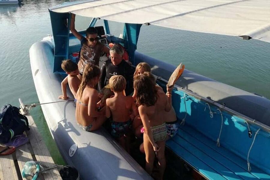 Giglio Island (Tuscania): Tour and snorkelling on a dinghy - Starting at Torre di Albegna
