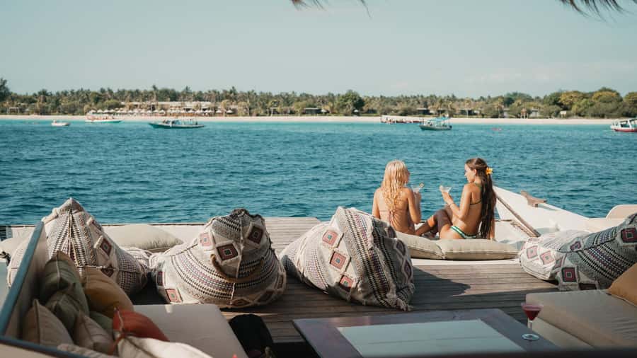 Gili Islands: 4-in-1 Catamaran Snorkeling Experience - Two buffet meals and snacks between swims