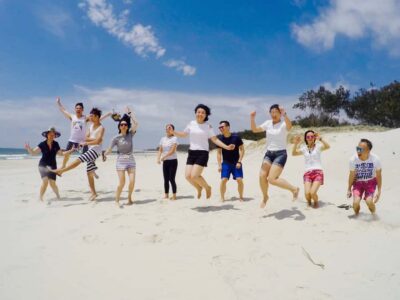Gold Coast: Kayaking & Snorkelling Tour with Fish Feeding