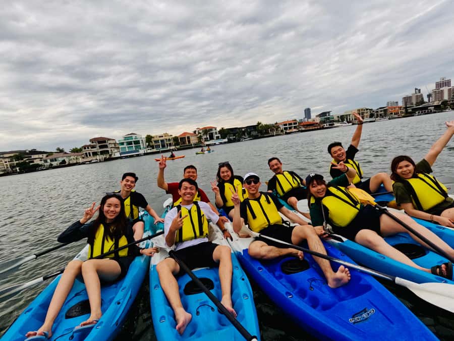 Gold Coast: Kayaking & Snorkelling Tour with Fish Feeding - What to pack, and what to wear