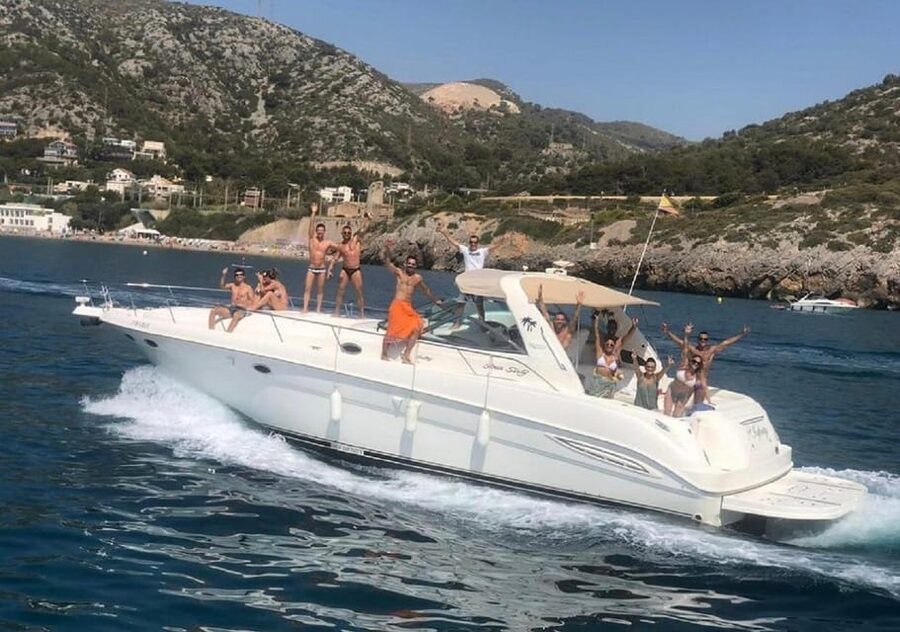 Gran Canaria: Private Yacht Excursion with Drinks, Lunch, and Snorkeling - Booking details worth knowing